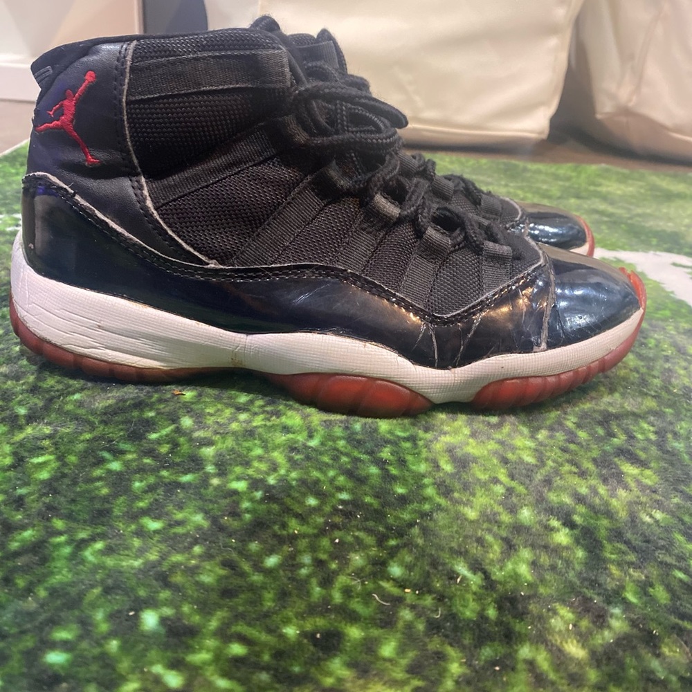 Air Jordan 11 Retro Bred
